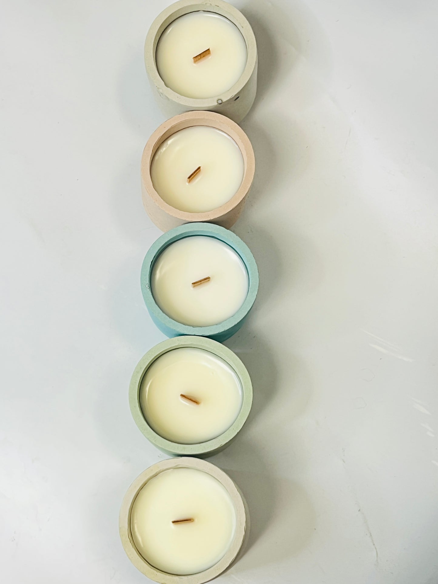 6oz Coconut Apricots Candle l Mildly Scented Slow-burn Natural Candle l Natural Candle l Flameless Candle