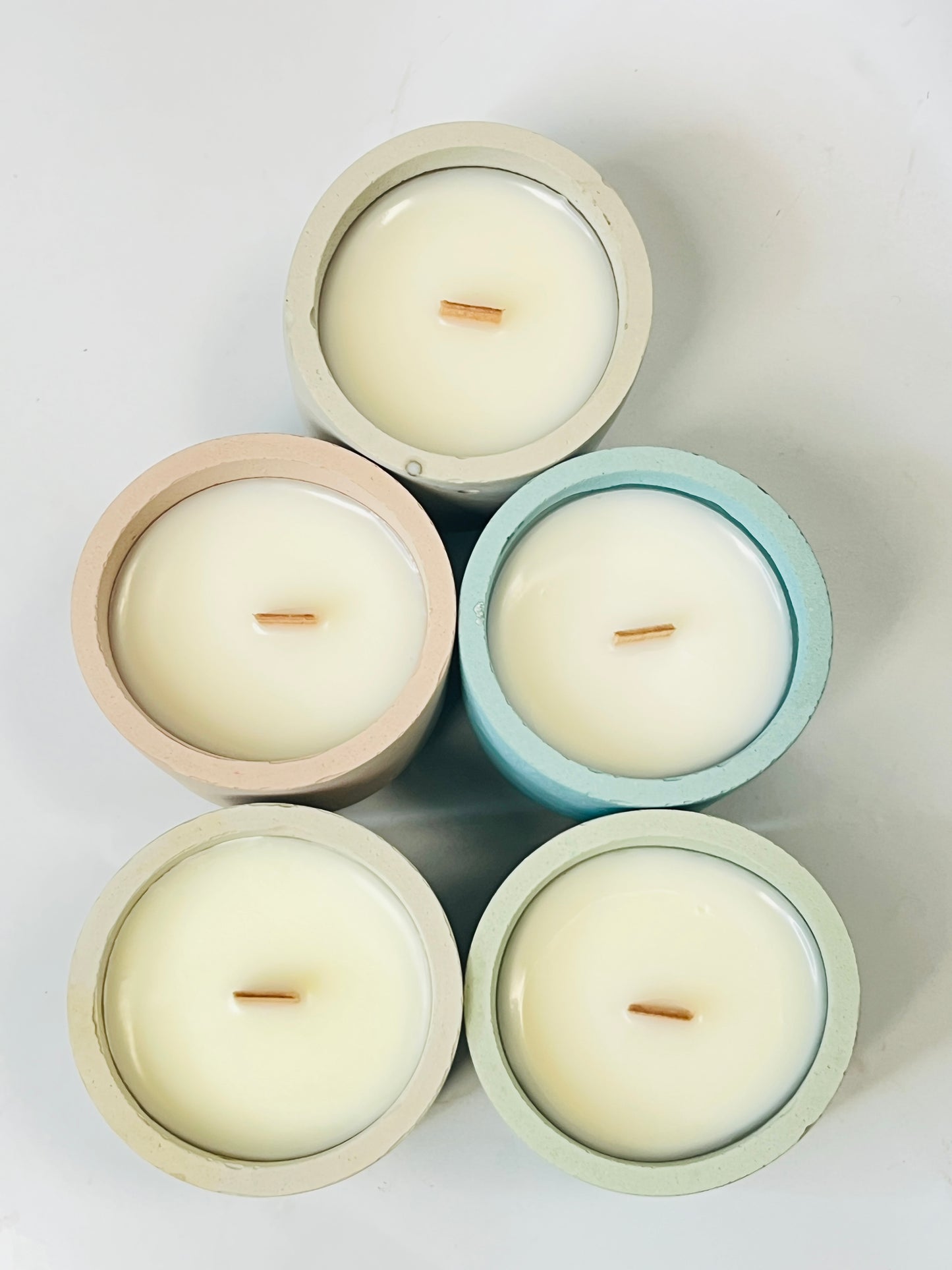 6oz Coconut Apricots Candle l Mildly Scented Slow-burn Natural Candle l Natural Candle l Flameless Candle