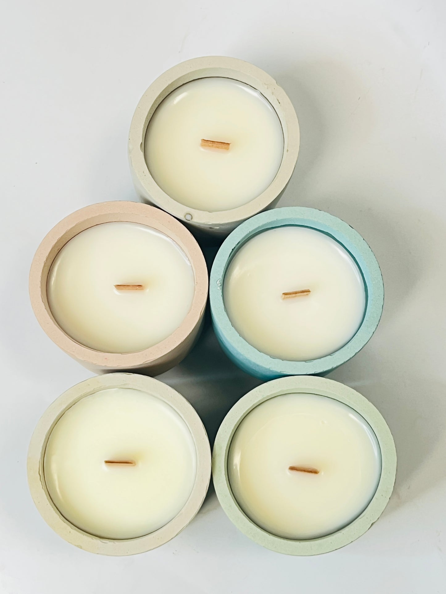 6oz Coconut Apricots Candle l Mildly Scented Slow-burn Natural Candle l Natural Candle l Flameless Candle