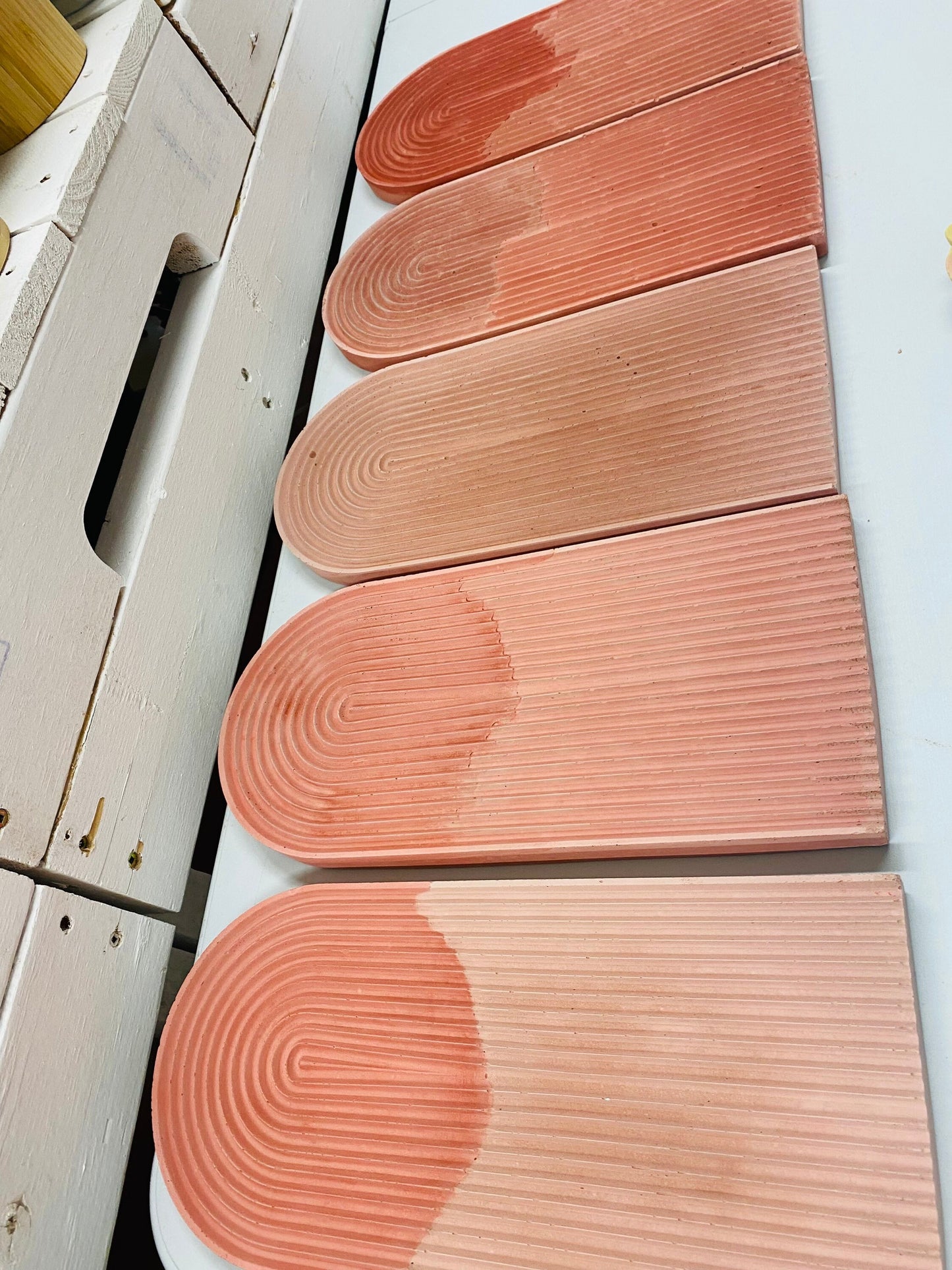 Arch Tray l Ripple Tray