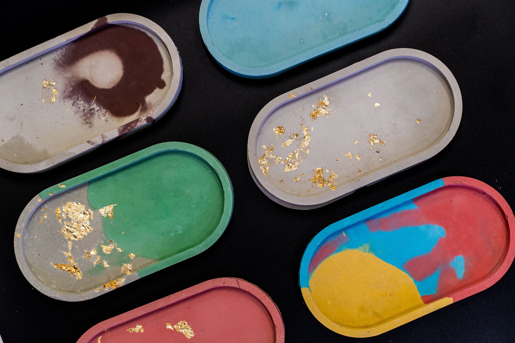 6.5" Oval Concrete Tray