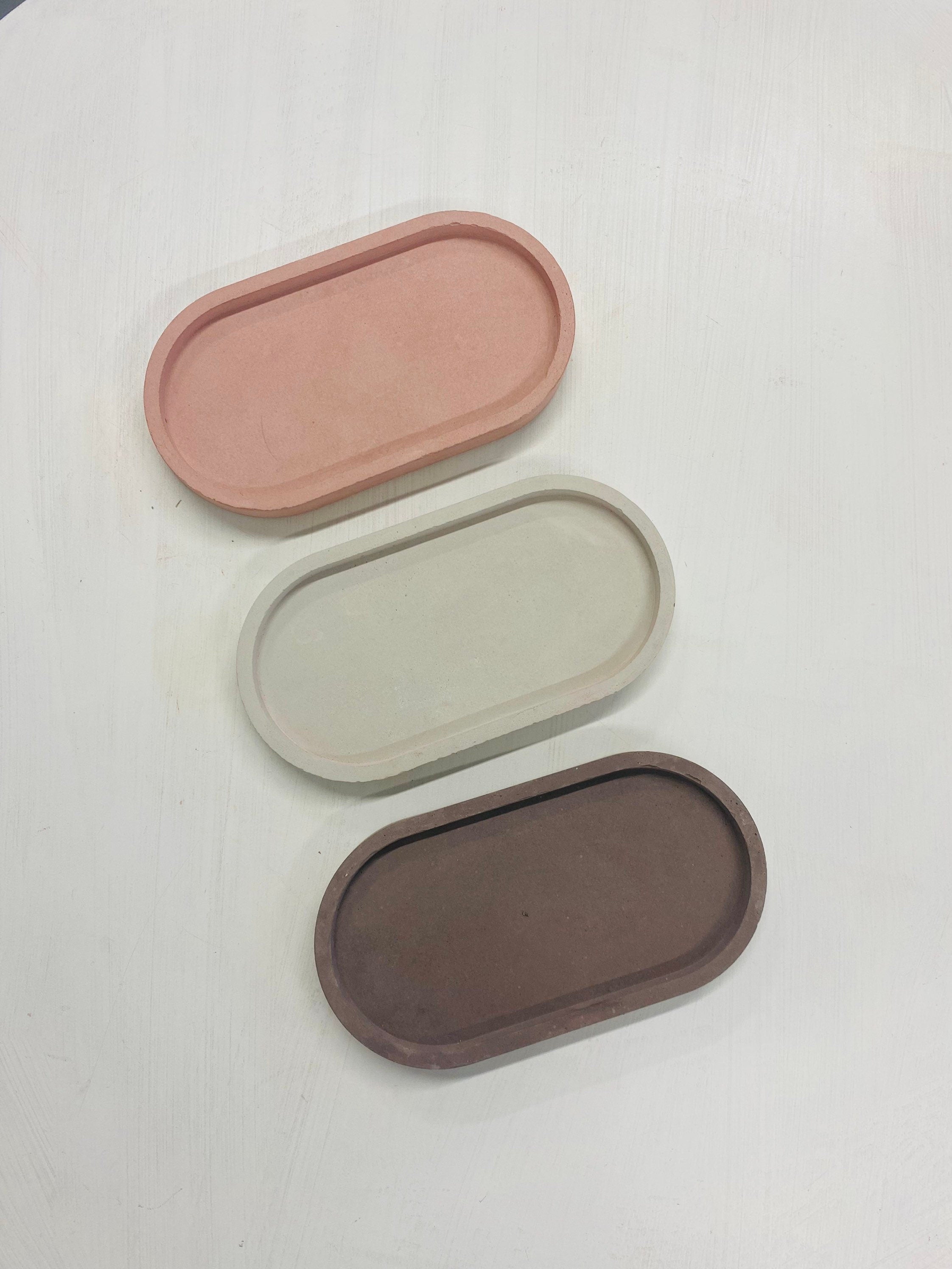 6.5" Oval Concrete Tray