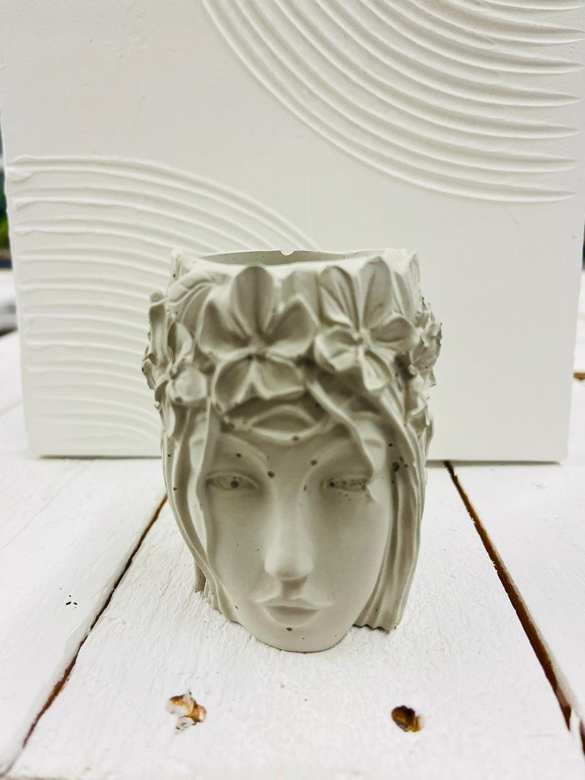Mini Cement Holder l Floral Head Holder